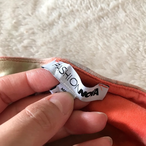 FashionNova Tye Dye Crop Top - Picture 3 of 3